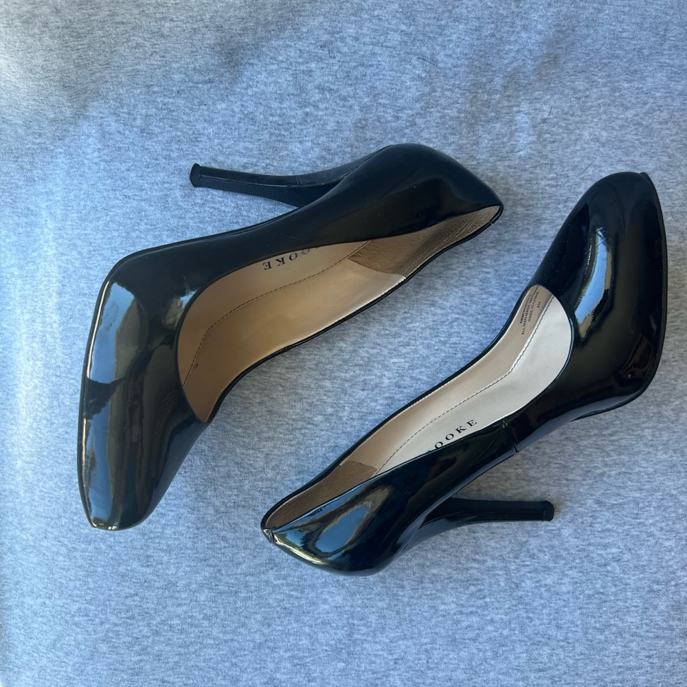 Audrey Brooke black patent leather pumps. 8m - Picture 5 of 8